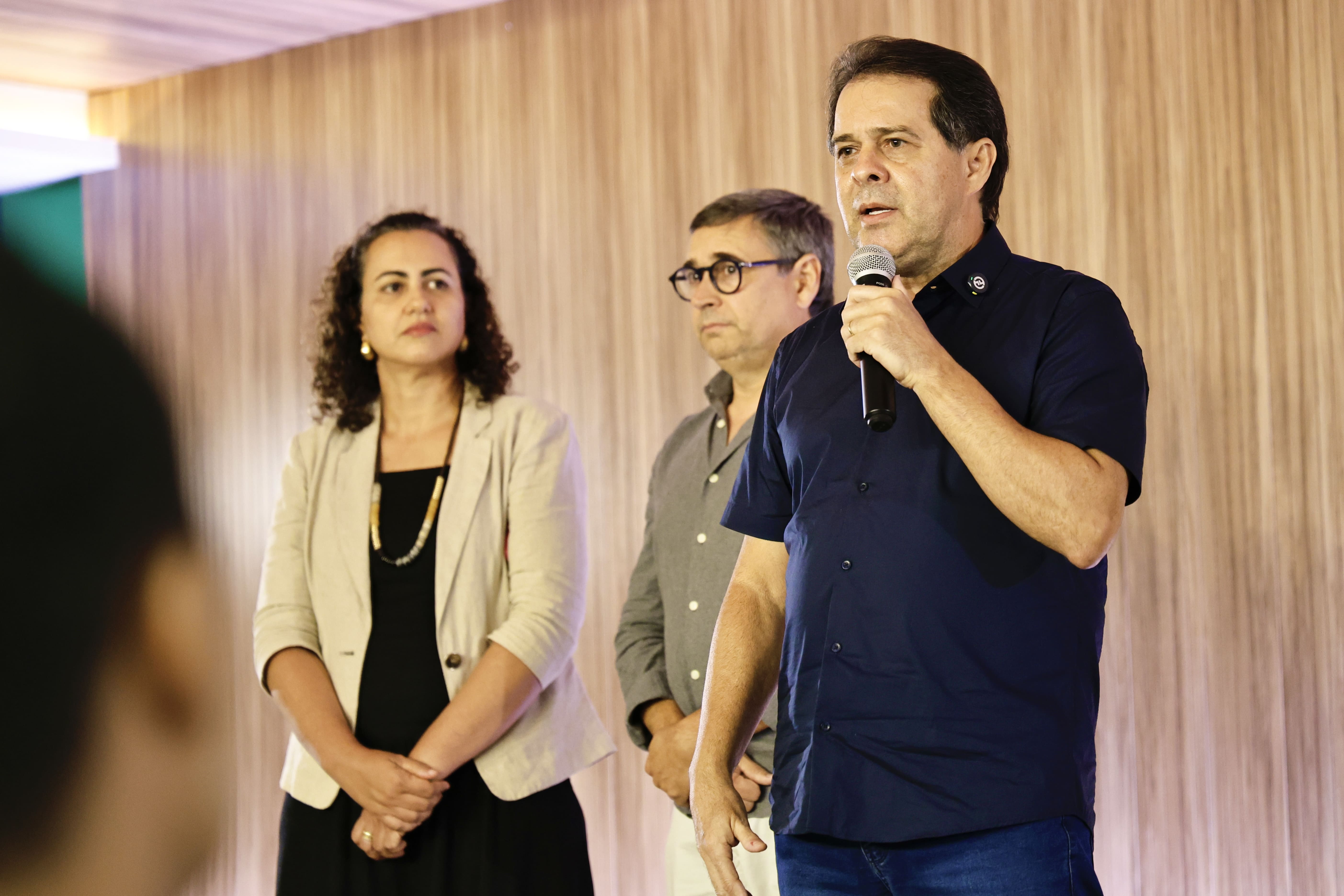 “O fortalecimento da saúde pública passa, antes de tudo, pelo investimento nas pessoas